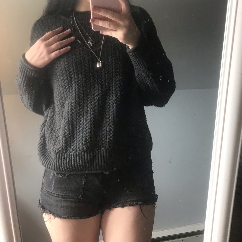 Black knitted sweater :)